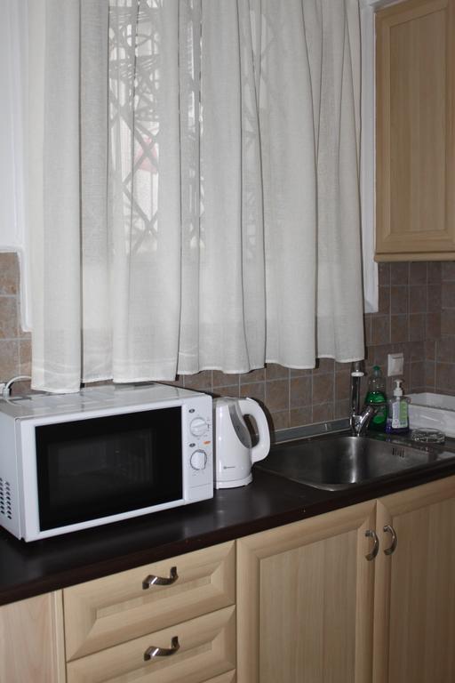 Cheery Apartment In The Center Of Атина Екстериор снимка